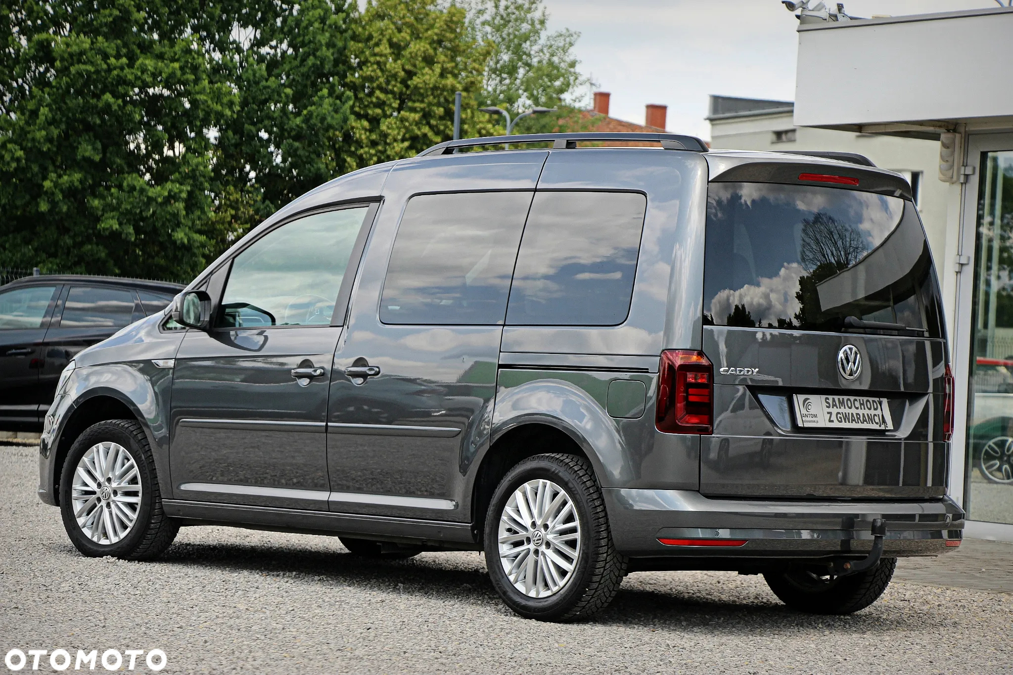 Volkswagen Caddy 2.0 TDI Comfortline DSG - 10