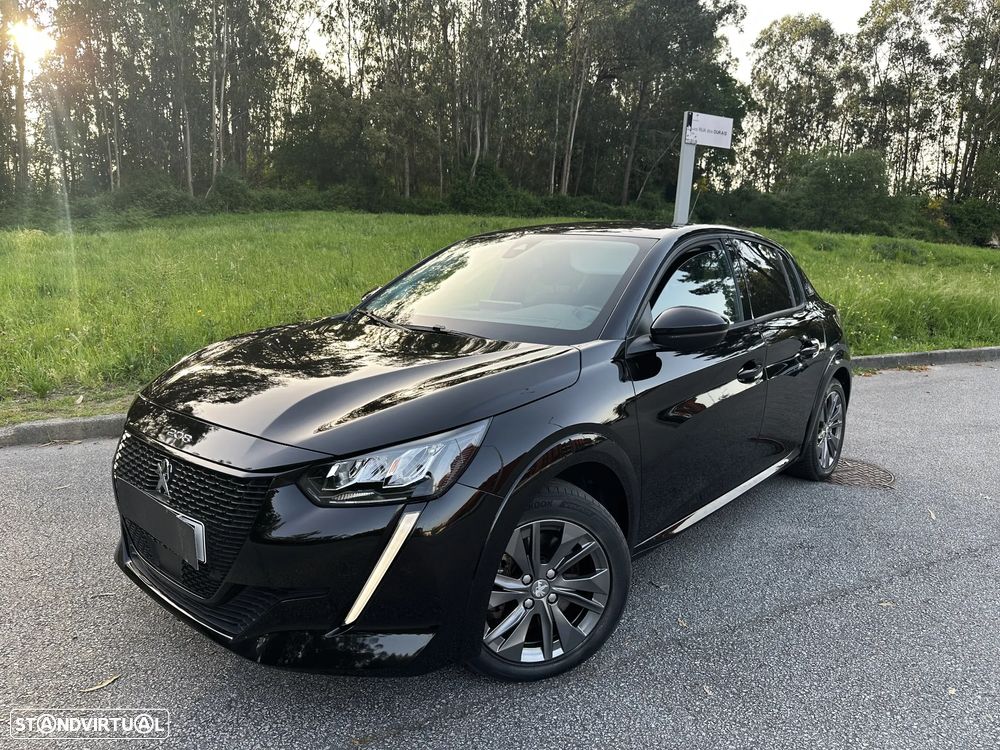 Peugeot e-208 Allure+ - 27