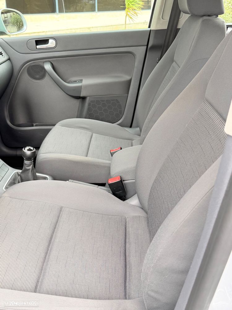 VW Golf Plus 1.9 TDi BlueM. Confortline - 13