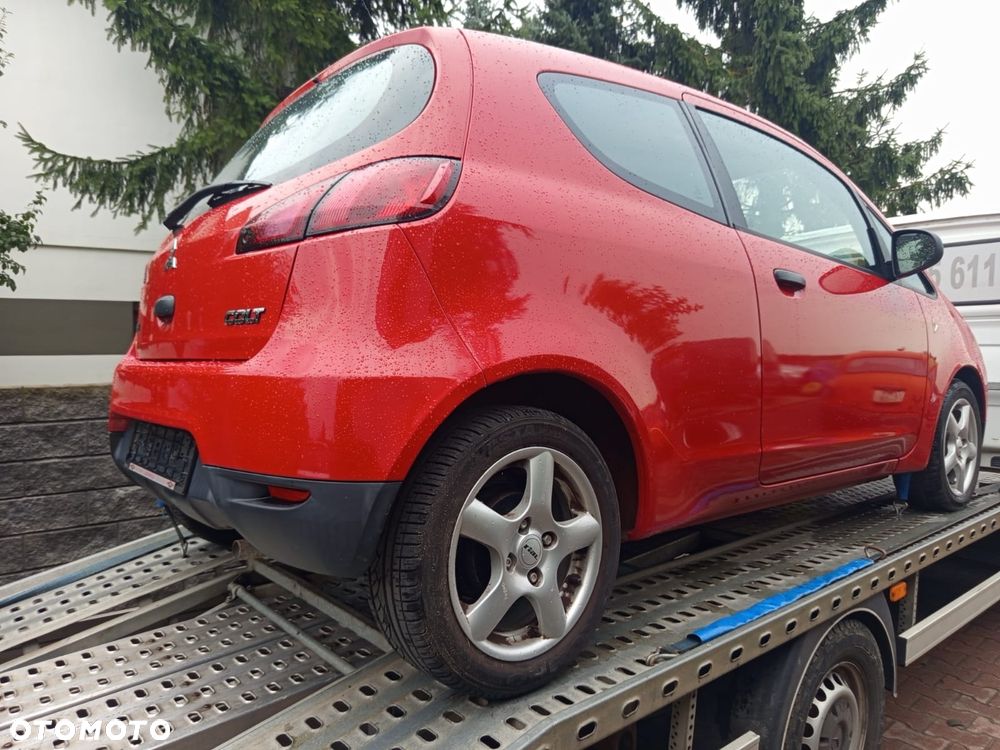Mitsubishi Colt - 3