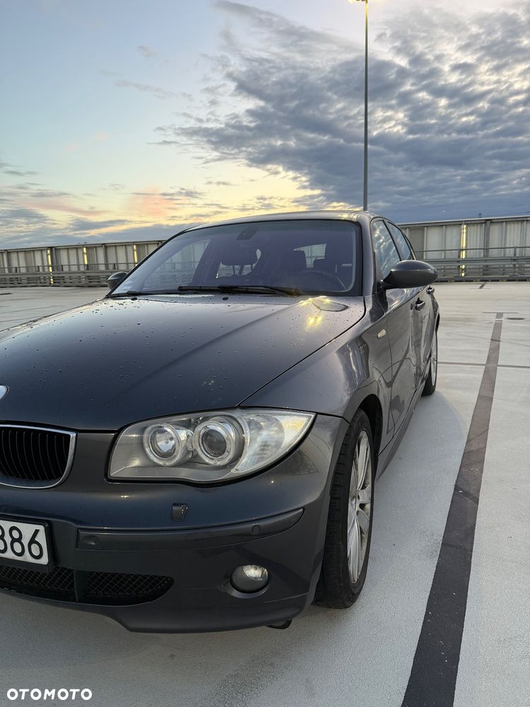 BMW Seria 1 120d DPF - 8