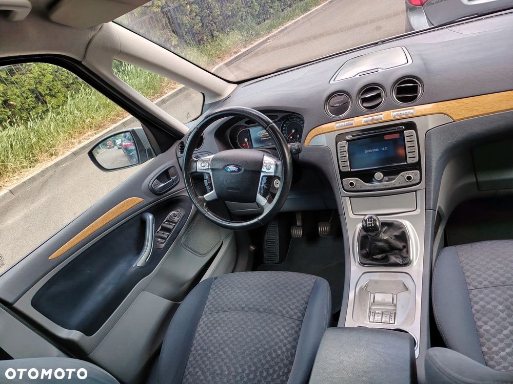 Ford Galaxy 2.0 Ghia - 7