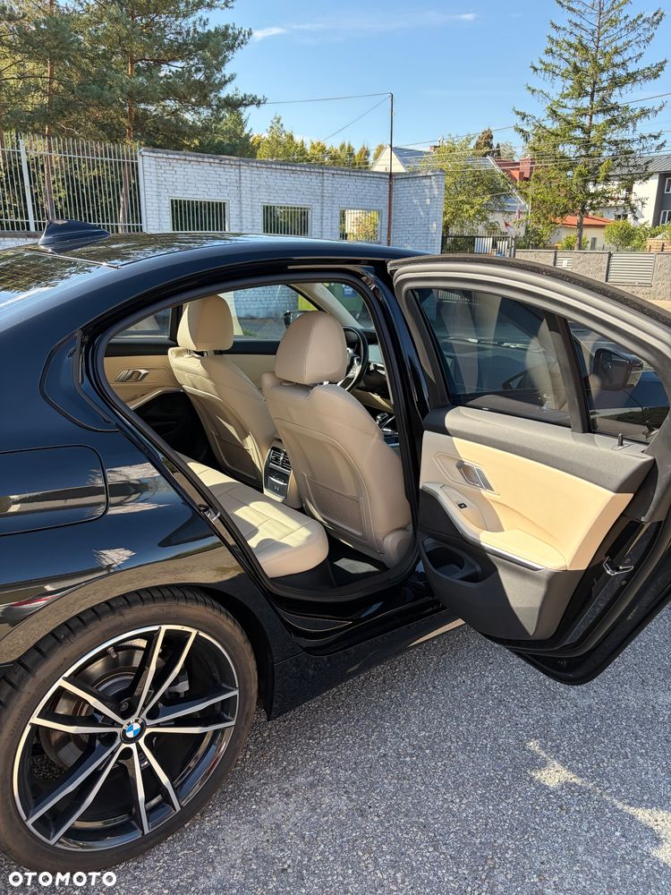 BMW Seria 3 318i Sport Line - 8