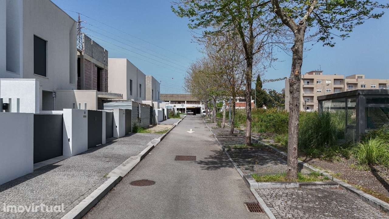 Lotes Moradias 2 e 3 Frentes, em Águas Santas, Prontos a Construir - Grande imagem: 4/24