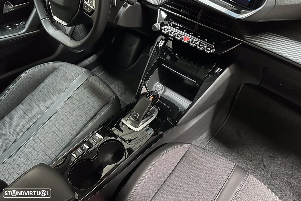 Peugeot 2008 PureTech 130 EAT8 Allure Pack - 37