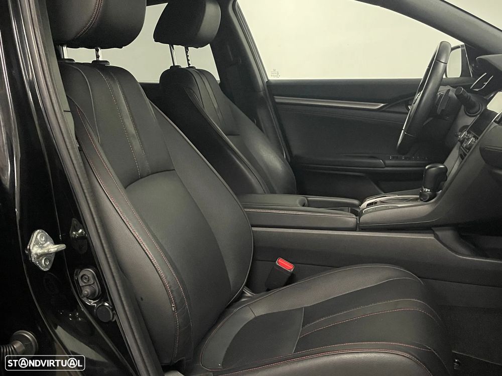 Honda Civic 1.0 i-VTEC Executive CVT - 22