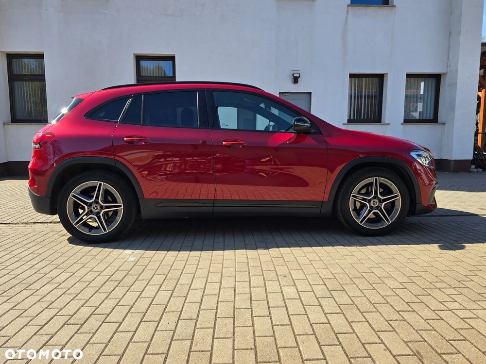 Mercedes-Benz GLA 200 AMG Line - 27