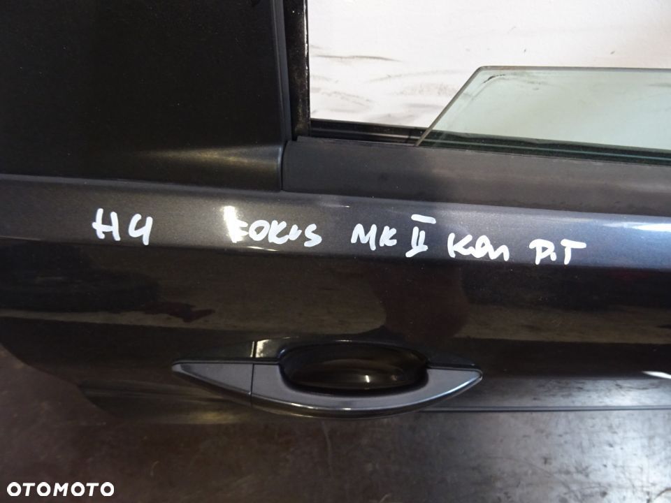FORD FOCUS MK2 04-07 KOMBI DZRWI PRAWY TYŁ PRAWE TYLNE LAK: 44 - 5