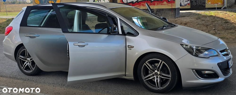 Opel Astra 1.7 CDTI DPF ecoFLEX Start/Stop 150 Jahre - 16