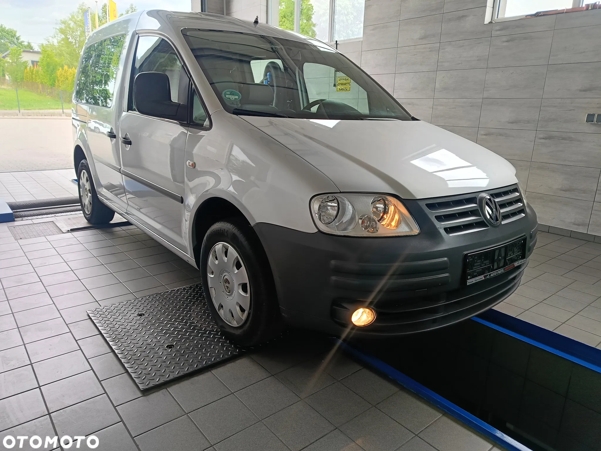 Volkswagen Caddy 2.0 EcoFuel Comfortline - 8