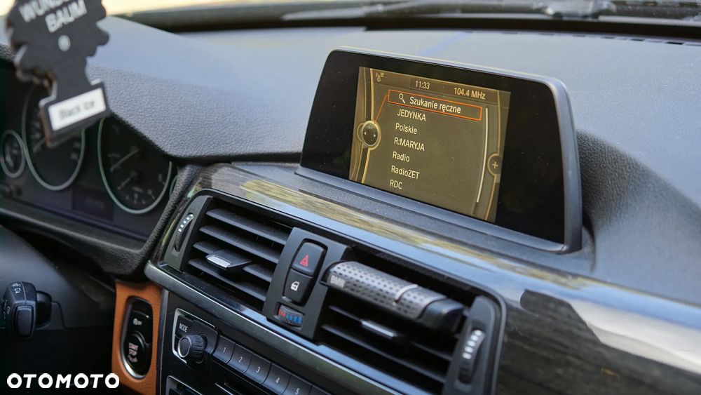 BMW Seria 3 320d Luxury Line - 37