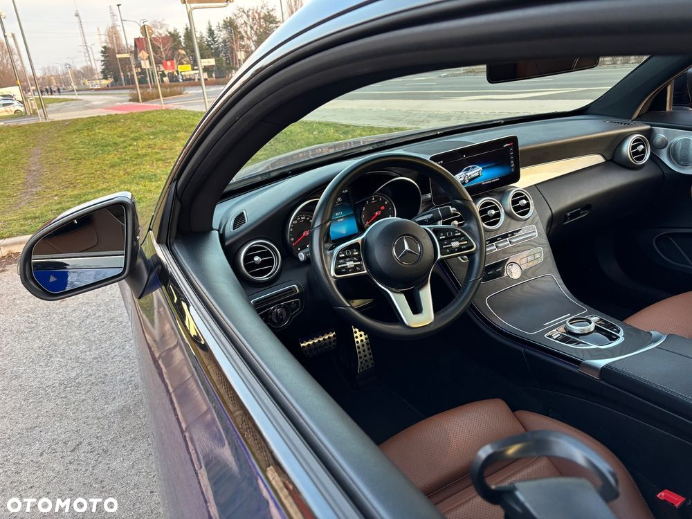 Mercedes-Benz Klasa C 300 Coupe 4Matic 9G-TRONIC AMG Line - 20