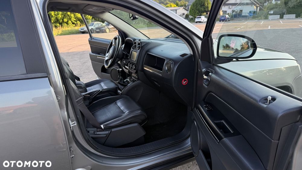 Jeep Compass 2.2 CRD 4x4 Limited - 32