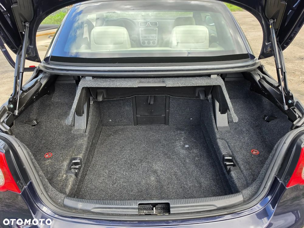 Volkswagen Eos - 22