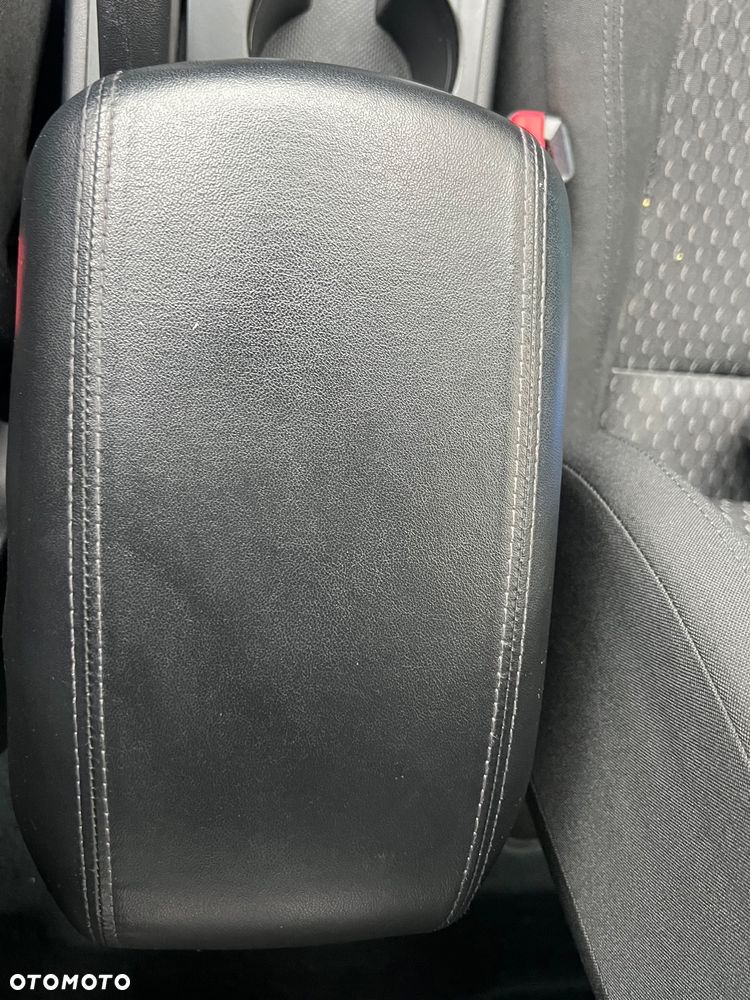 Hyundai ix35 1.7 CRDi Premium 2WD - 8