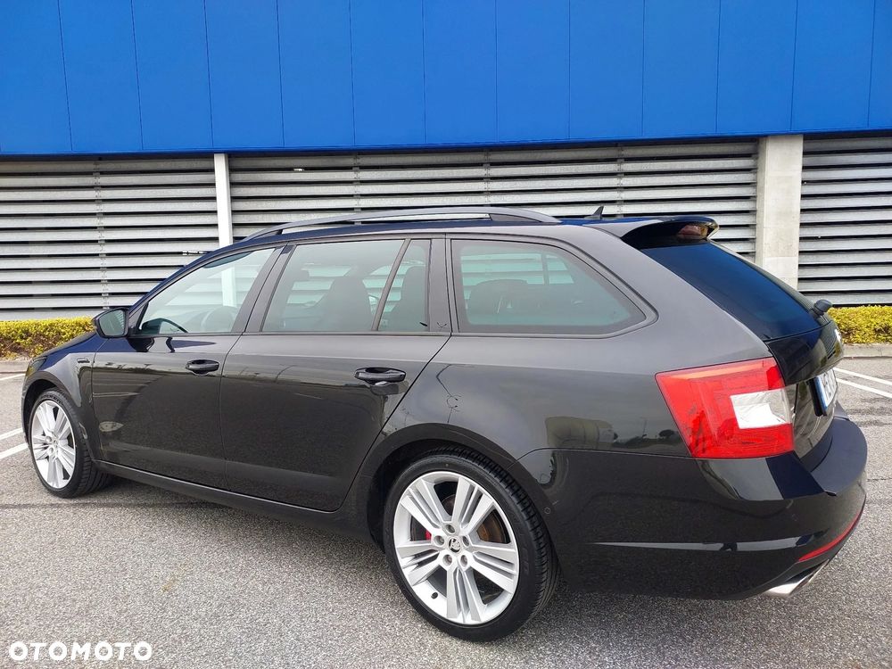 Skoda Octavia 2.0 TDI DSG RS - 4