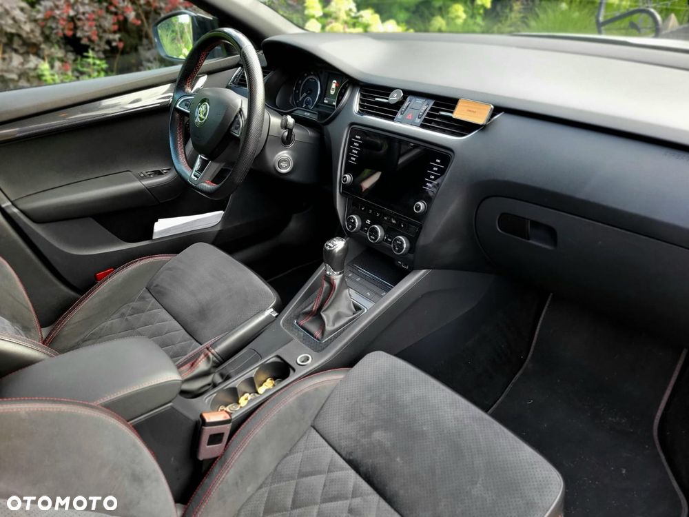Skoda Octavia 2.0 TSI RS 230 - 4