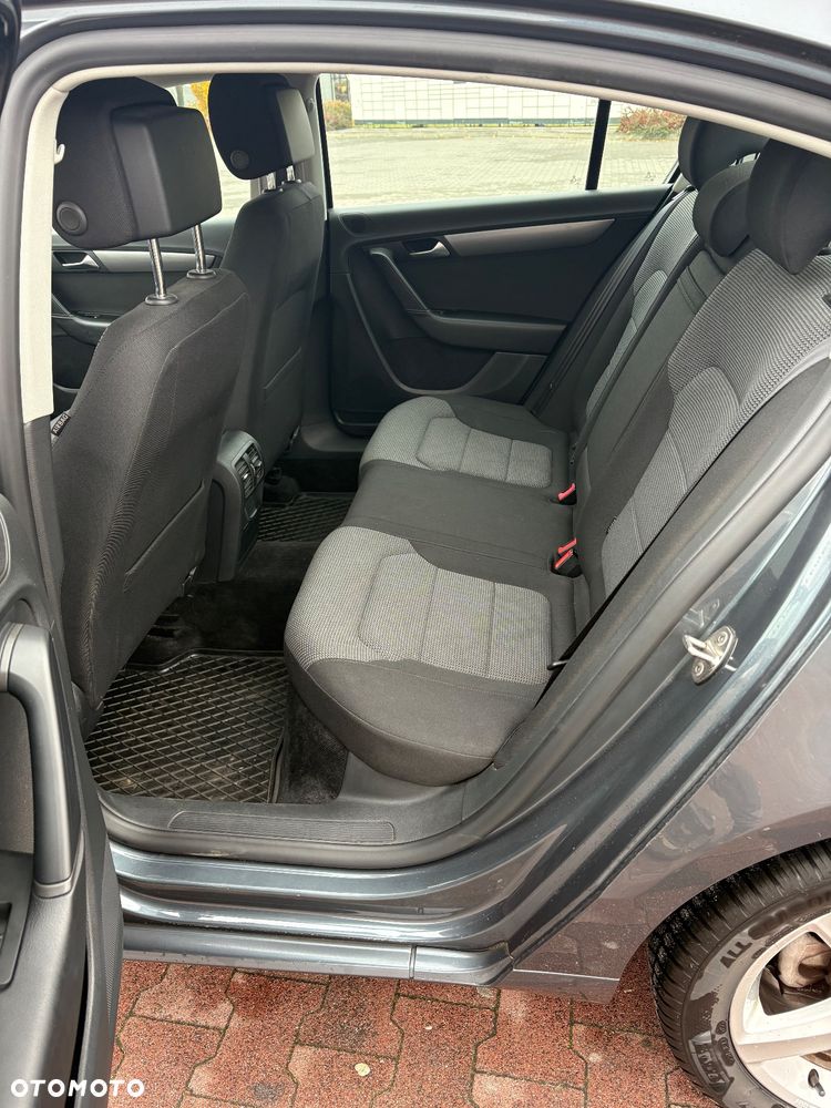 Volkswagen Passat 1.4 TSI Comfortline - 12