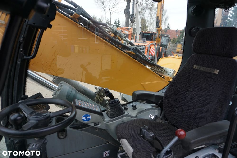 Liebherr LH 22 M Litronic + Chwytak - 23