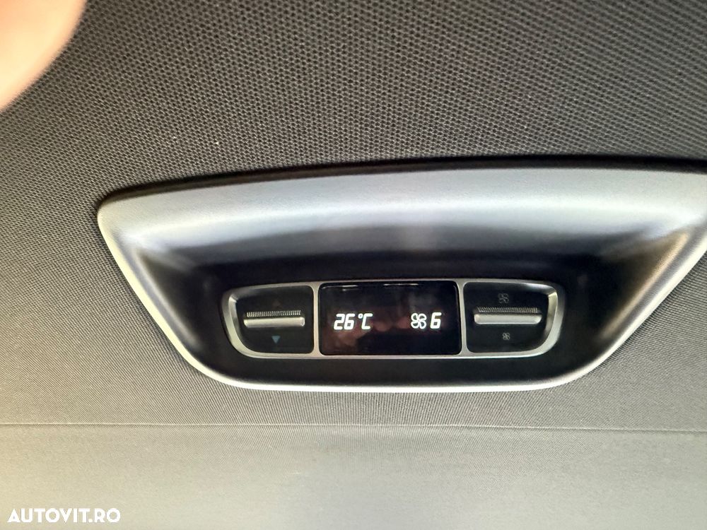 Mercedes-Benz V 300 d Extralang 4Matic 9G-TRONIC Exclusive - 19