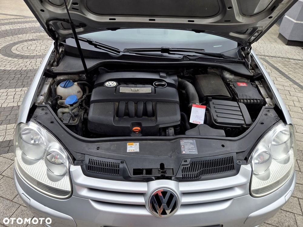 Volkswagen Golf - 33