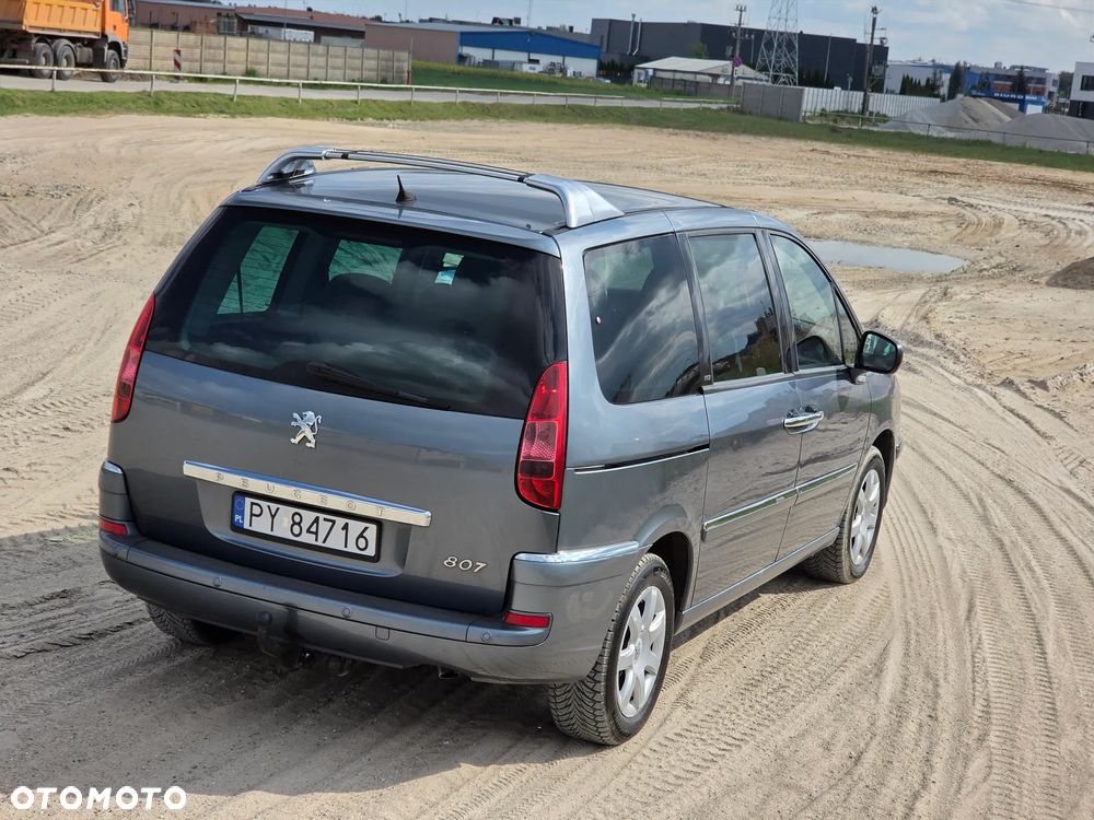 Peugeot 807 HDi 165 Automatik Allure - 16