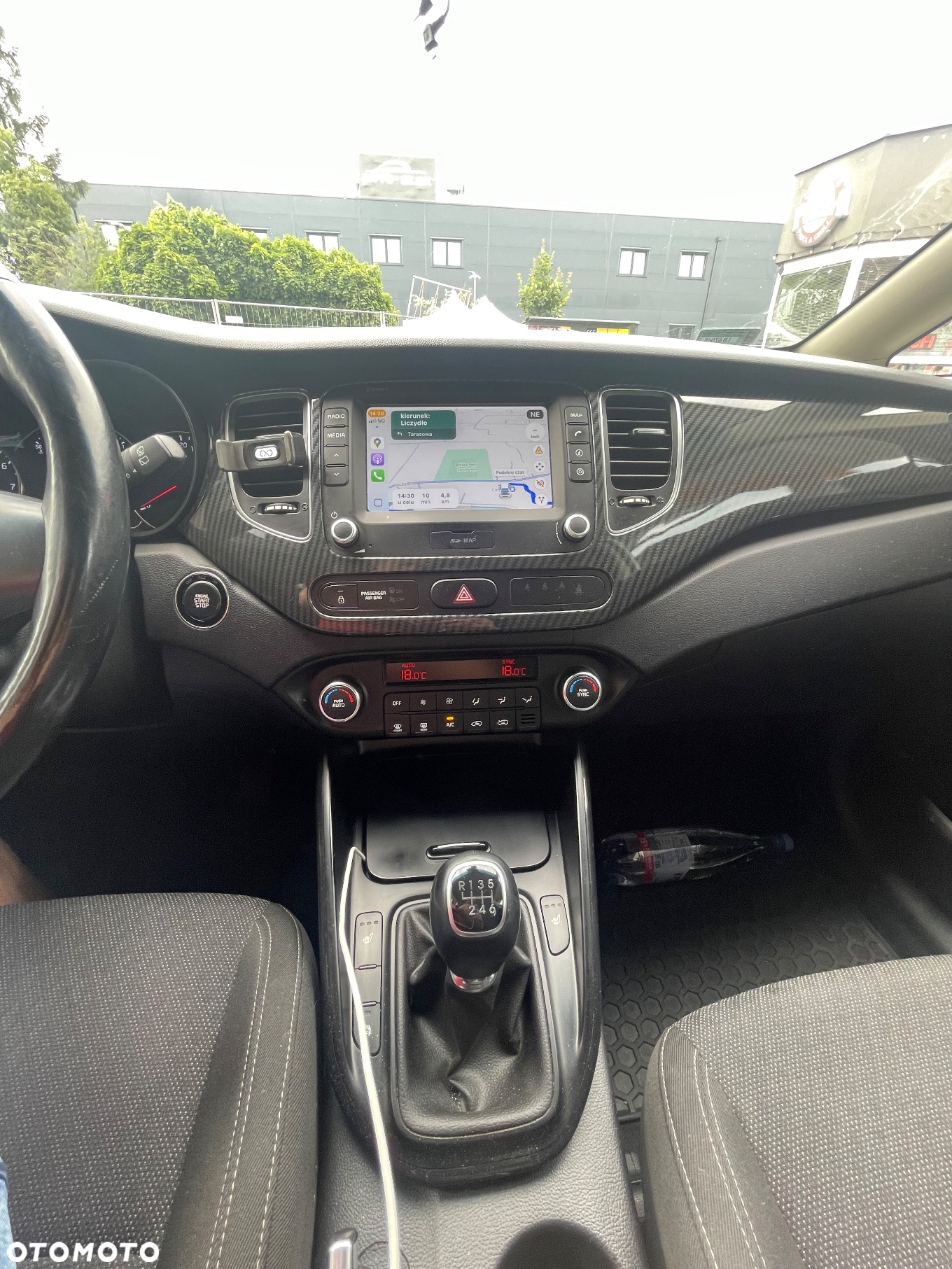 Kia Carens 1.6 GDI L - 21