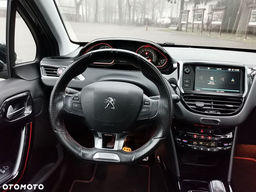 Peugeot 2008 1.5 BlueHDi GT Line S&S - 16