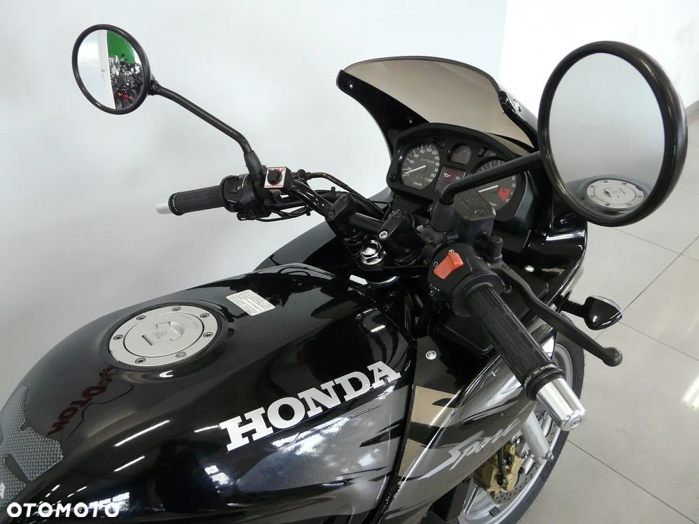 Honda CB - 25