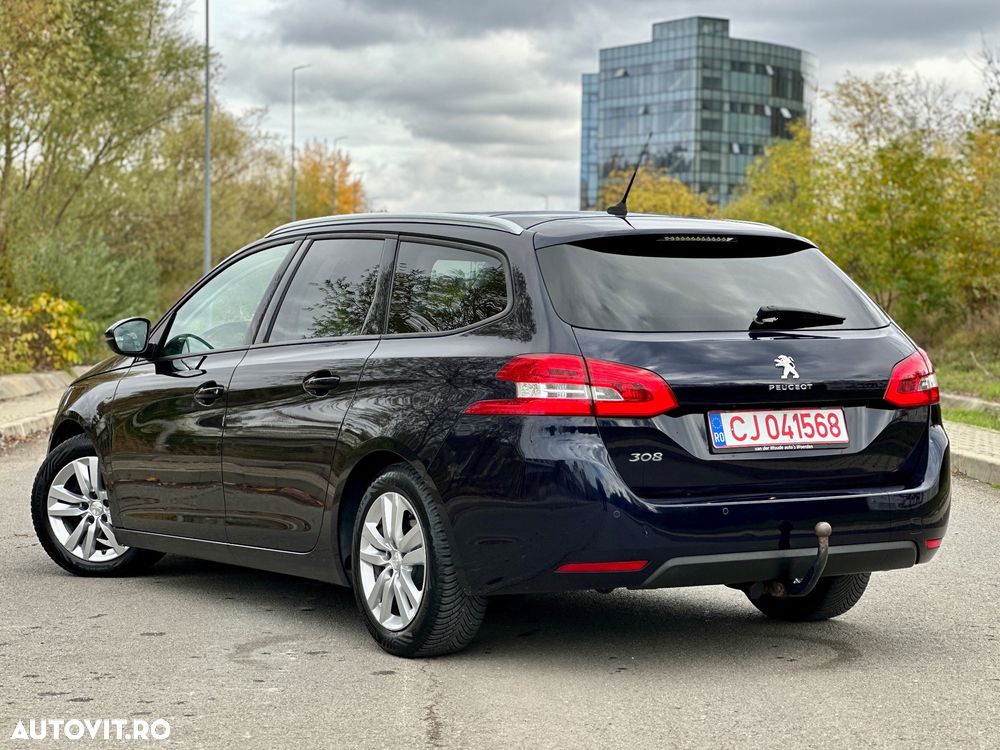 Peugeot 308 - 5