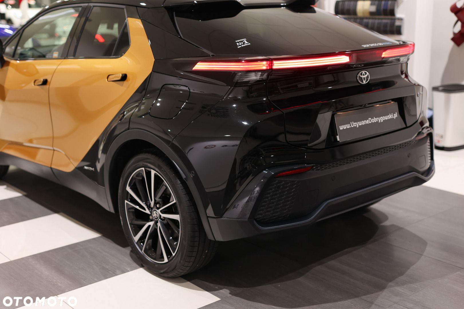 Toyota C-HR - 35
