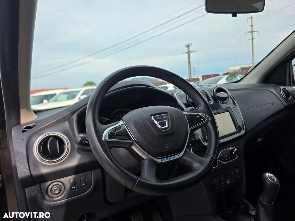 Dacia Sandero Stepway TCe 90 (S&S) Celebration - 16