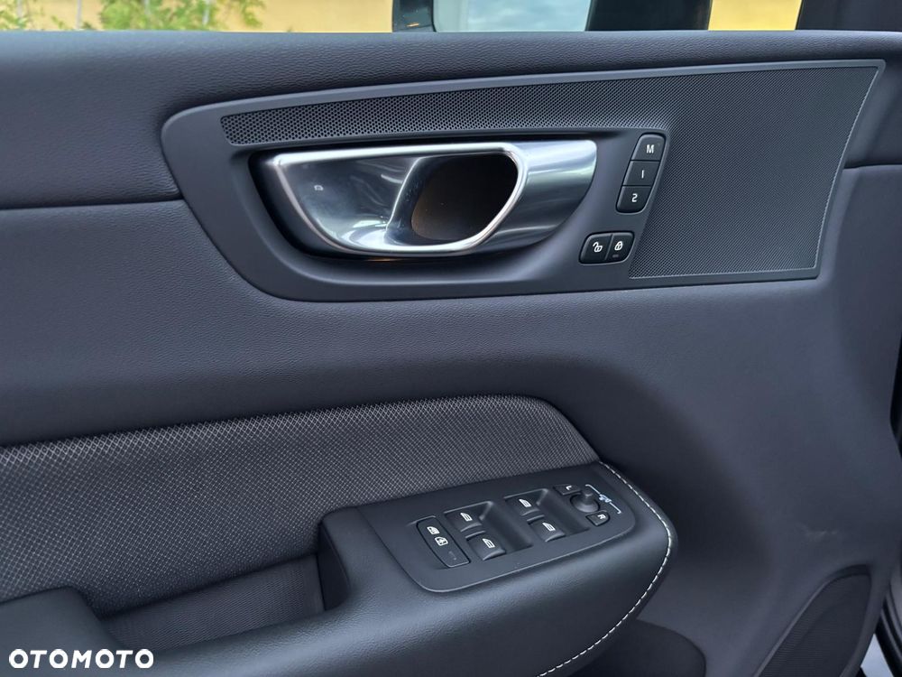 Volvo XC 60 - 24