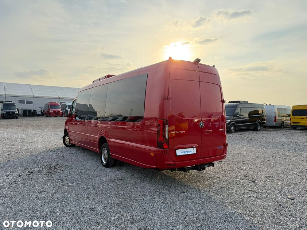 Mercedes-Benz Sprinter 519 - 11