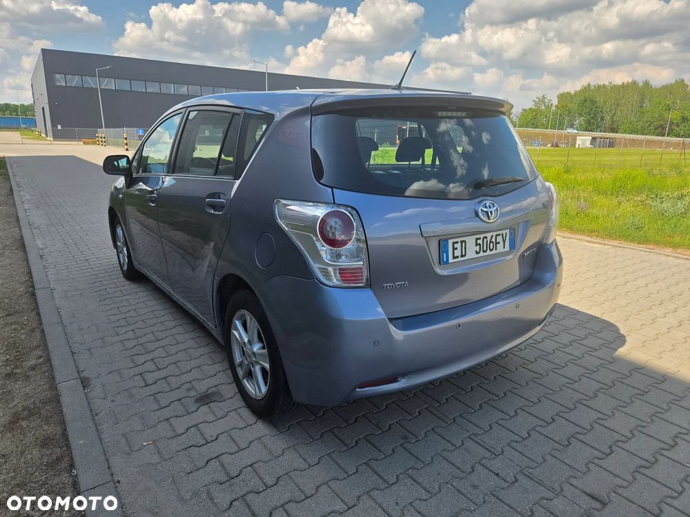 Toyota Verso 1.8 Sol - 13