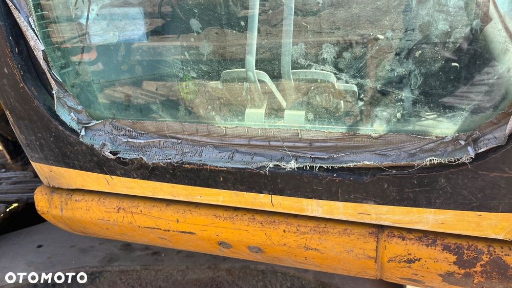 JCB Js 220 - 37