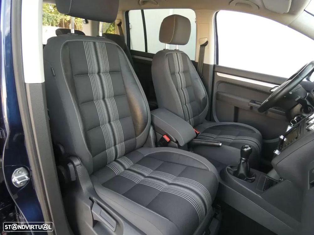 VW Touran 2.0 TDI DPF BlueMotion MATCH - 11