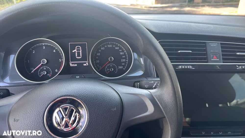 Volkswagen Golf - 12