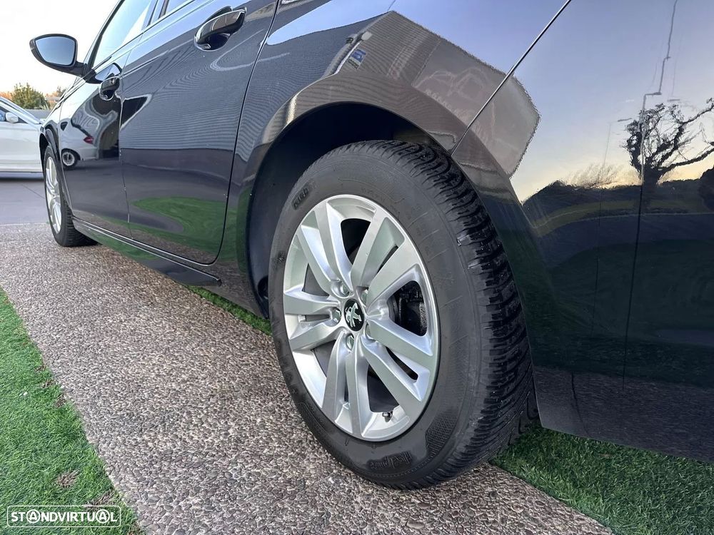 Peugeot 308 SW 2.0 BlueHDi GT Line - 23