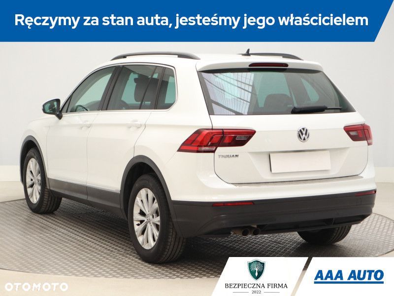 Volkswagen Tiguan - 6