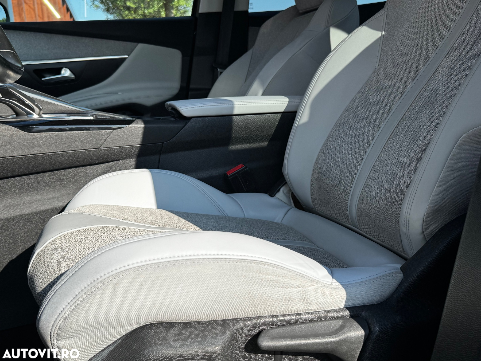 Peugeot 3008 1.5 BlueHDI 130 EAT8 Allure Pack - 17