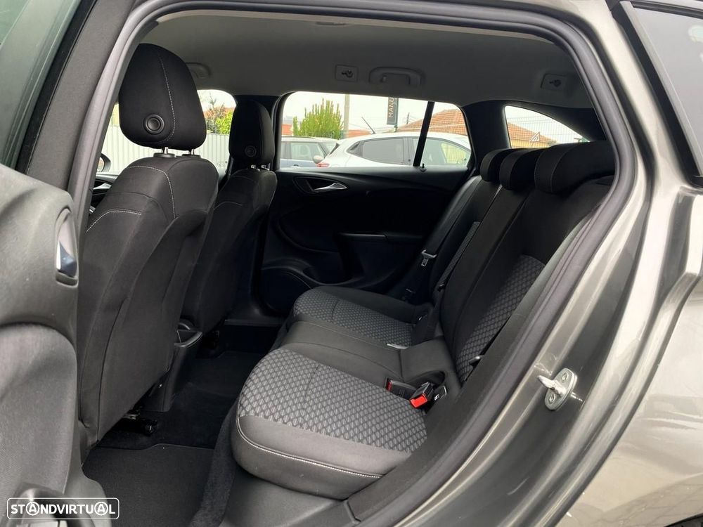 Opel Astra Sports Tourer 1.5 D Business Edition S/S - 31