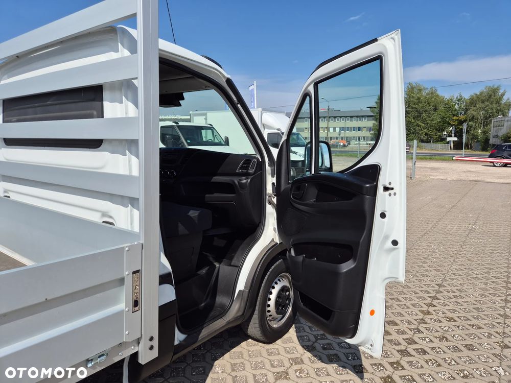 Iveco Daily 35S16, nowa skrzynia 4,40 x 2,30m, klimatyzacja - 13