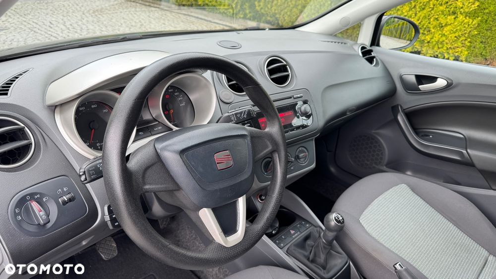 Seat Ibiza 1.4 16V Reference - 23