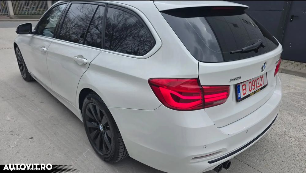 BMW Seria 3 328i xDrive AT Sport Line - 4