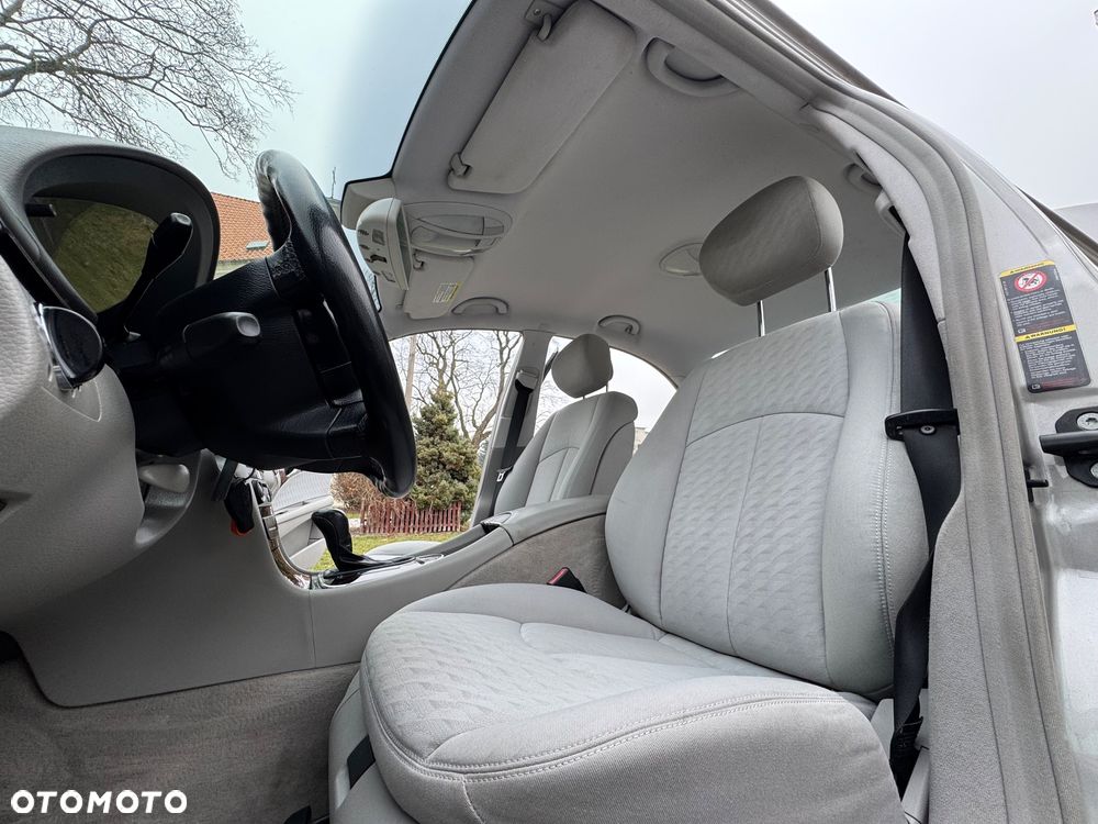 Mercedes-Benz Klasa E - 31