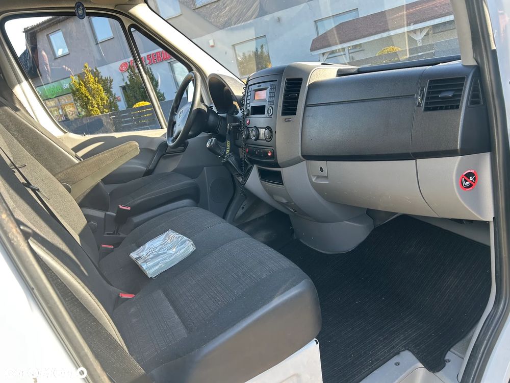 Mercedes-Benz Sprinter - 21