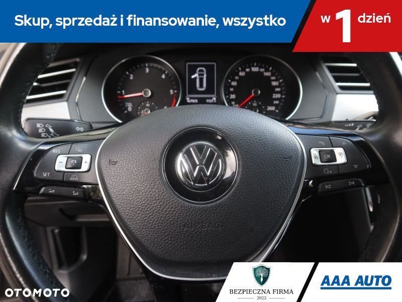 Volkswagen Passat Variant - 18