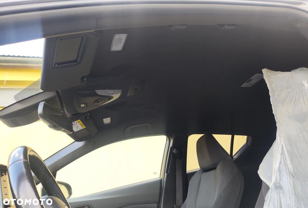 Toyota C-HR Hybrid Club - 26