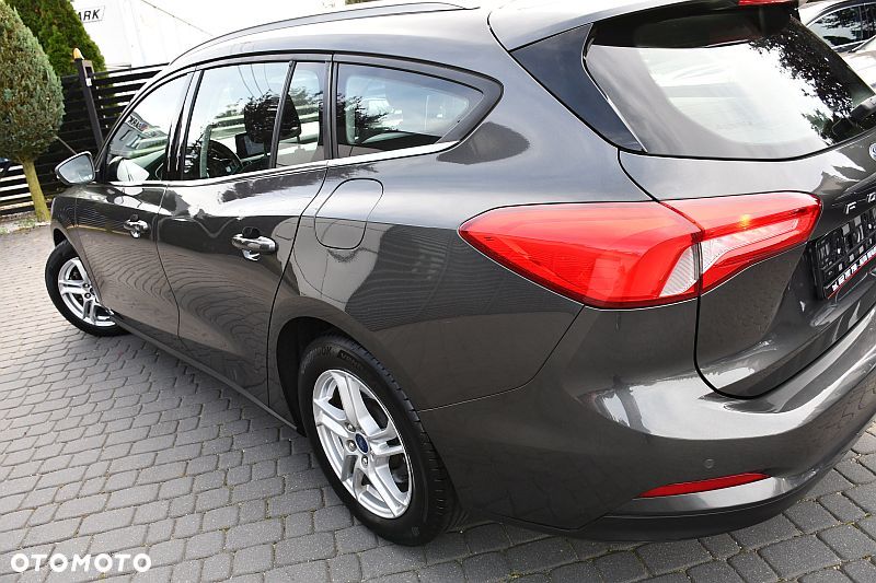 Ford Focus 1.5 EcoBlue Start-Stopp-System TITANIUM DESIGN - 30